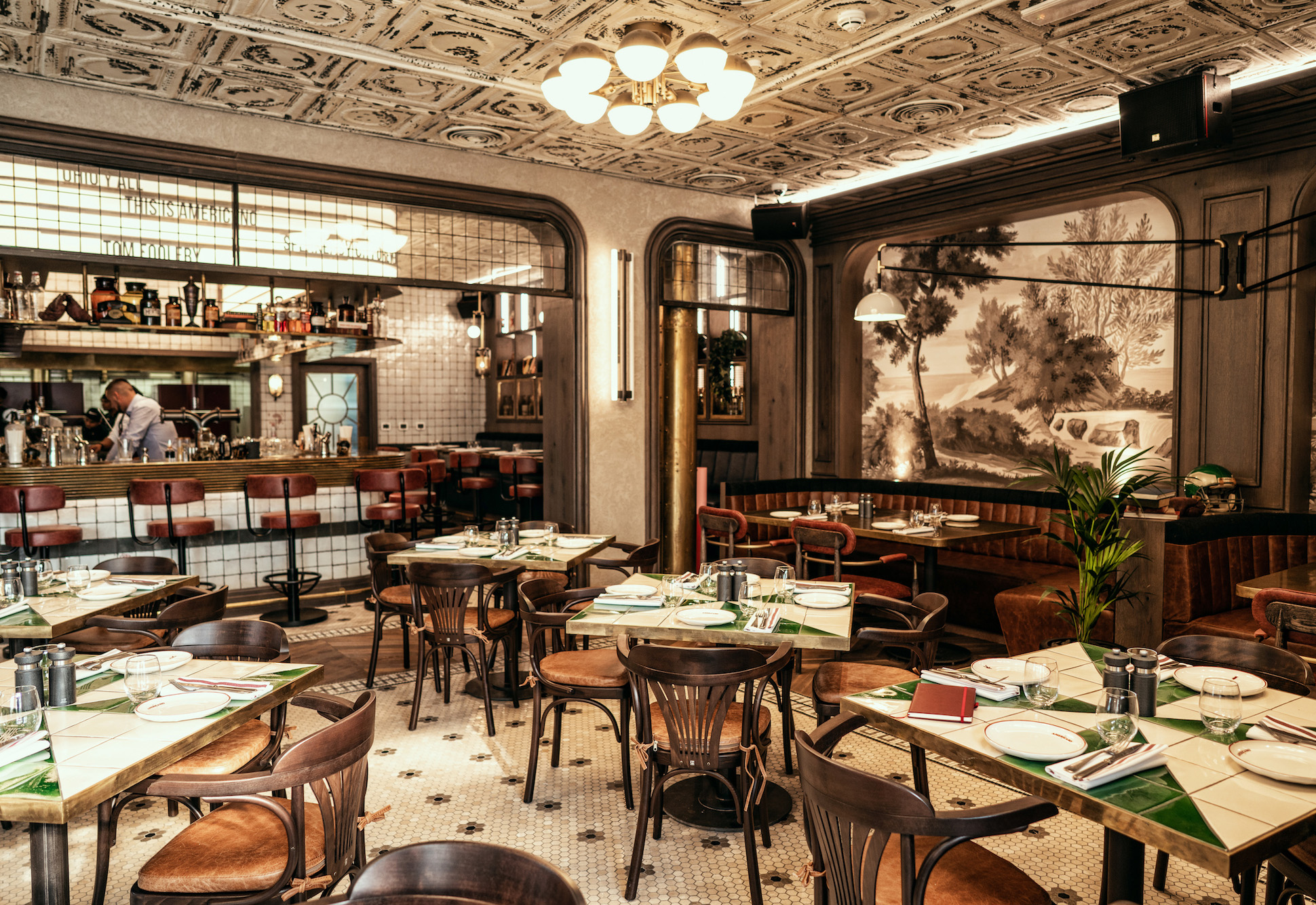 Dubai dining fund